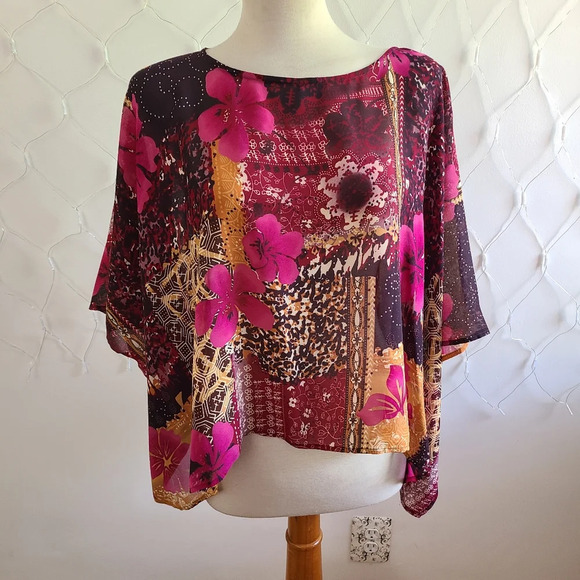 Tunic Blouse / Flowy / Floral / One Size Fits Most - Picture 1 of 4